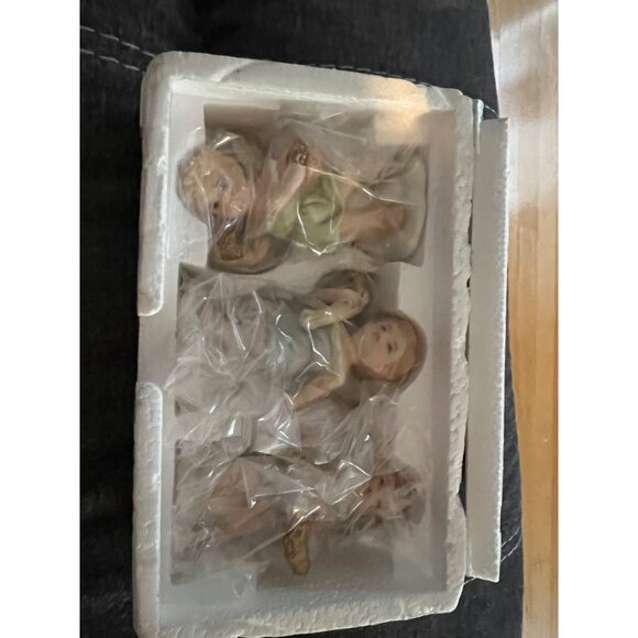 Home Interiors Precious Gifts Angel Cherub Set With Gifts 4" Porcelain - Picture 8 of 8
